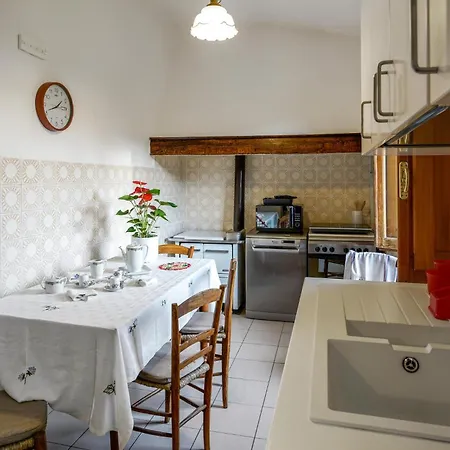 Awesome In Il Ferrone